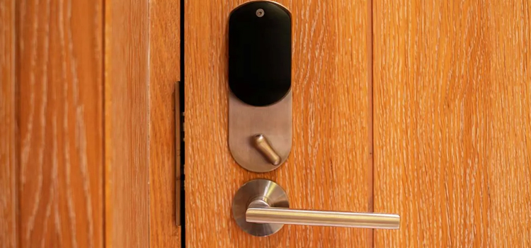 Automatic Locking Door Knob Lafayette